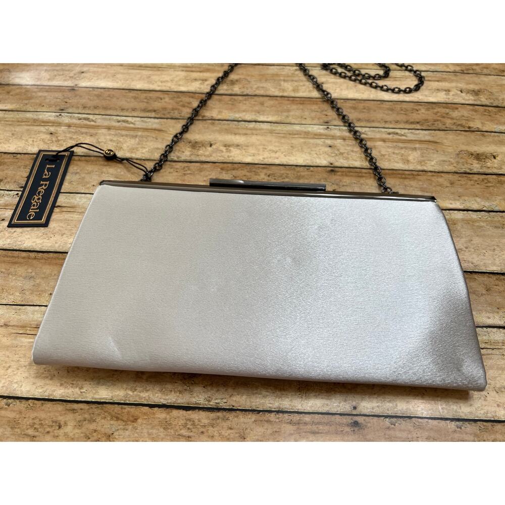 La Regale Rectangular Silver Chain Clutch Shoulde… - image 3